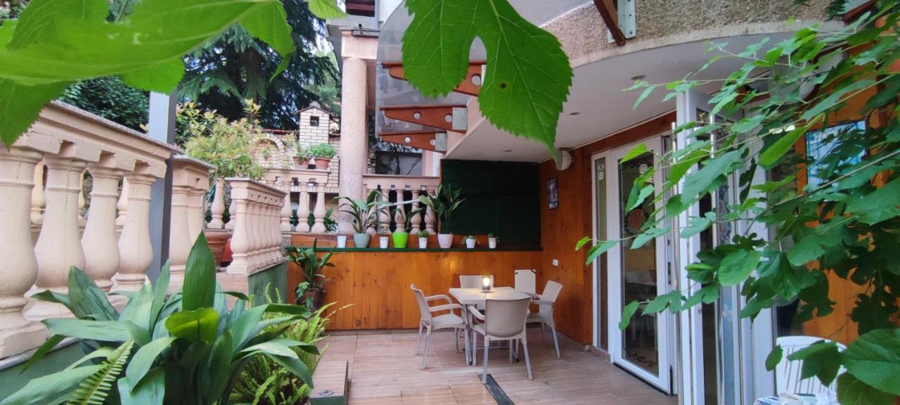 Hotel Villa Alexander Skopje Exterior photo